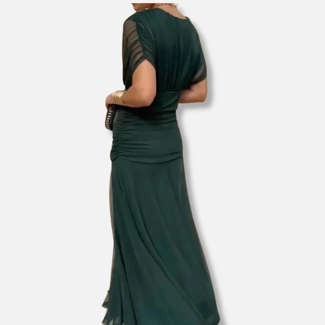Evelyn – Elegant Dress With V-Neckline