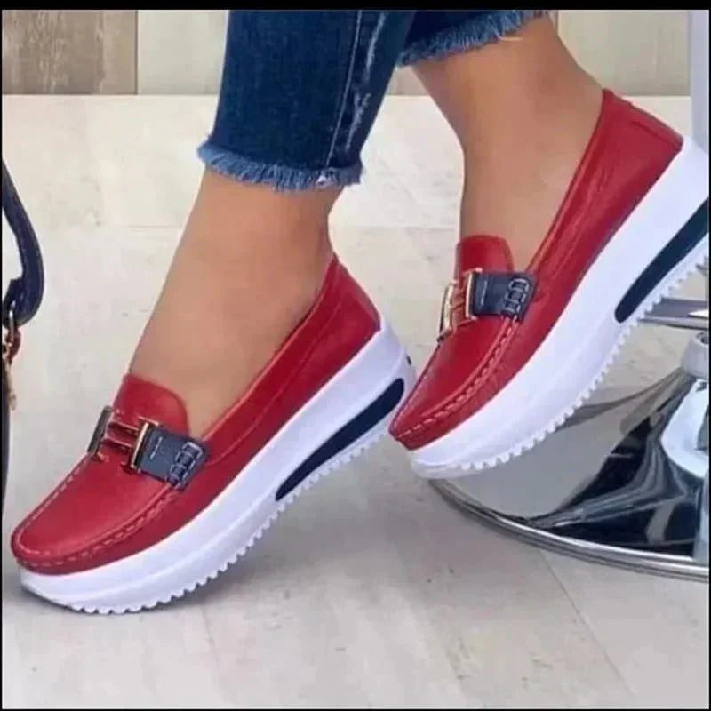 Pat | Sleek Orthopedic Shoes